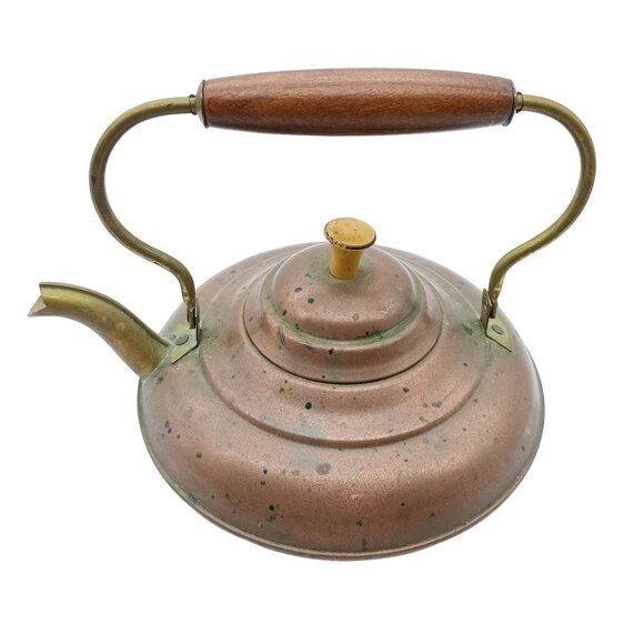 Vintage Copper Kettle with Wooden Handle Made in Holland - Picture 3 of 5